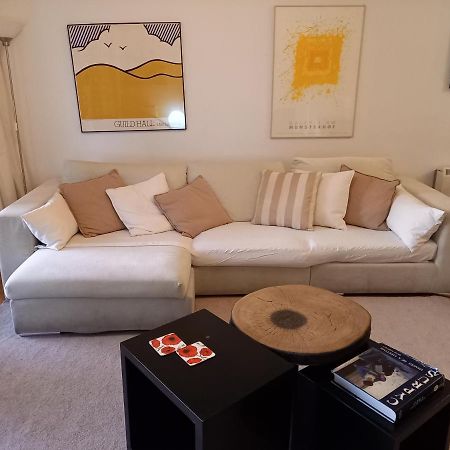 Seaside Spacious Apartment With Sea View Limassol Luaran gambar