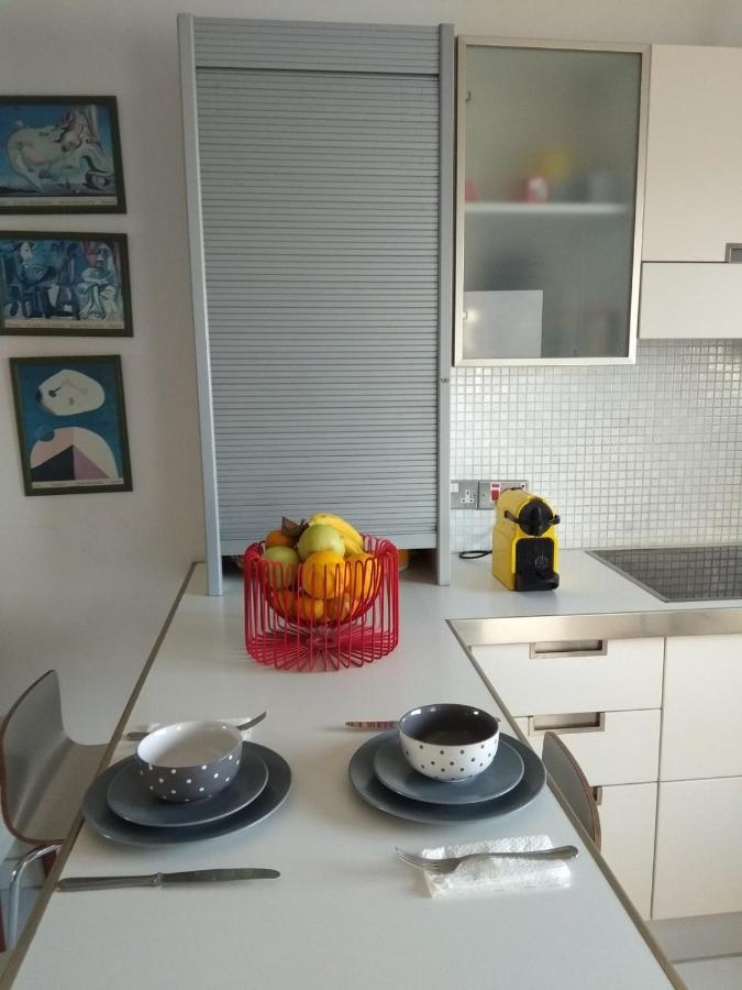 Seaside Spacious Apartment With Sea View Limassol Luaran gambar