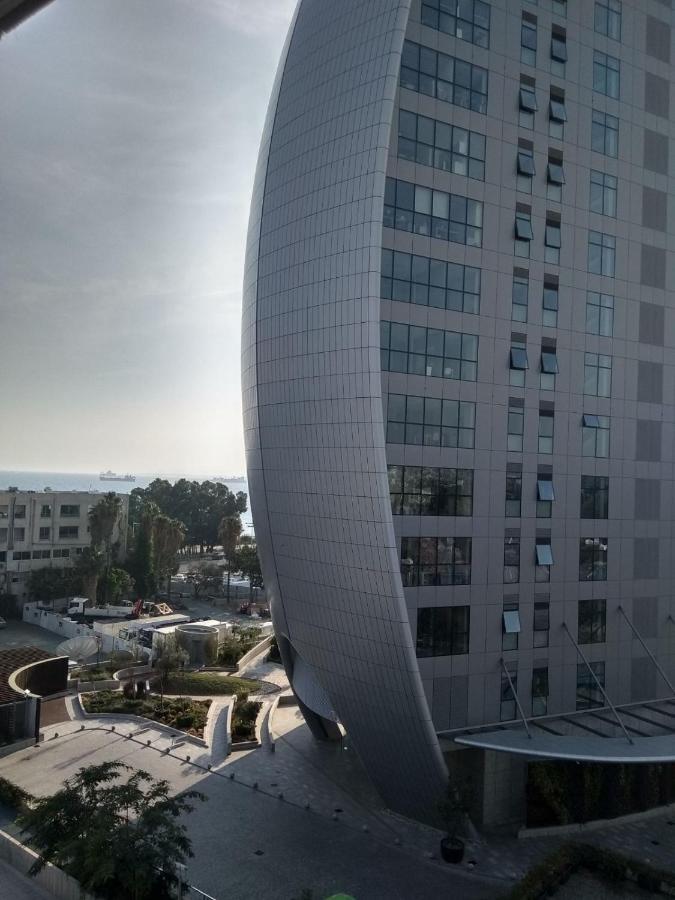 Seaside Spacious Apartment With Sea View Limassol Luaran gambar